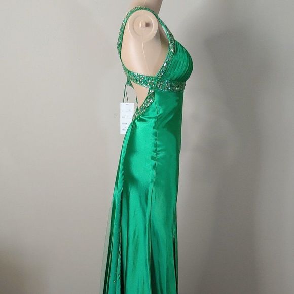 NWT Beautiful Sexy Long Gown by Christopher Henry - Picture 2 of 6